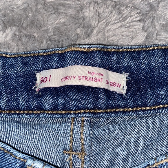 Jeans - Picture 3 of 4